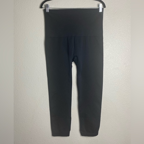 Spanx Look at Me Now Cropped Leggings in Very Black - Size 3X - New - Picture 9 of 10